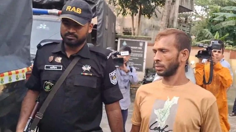 কাশিমপুর কারাগার থেকে পালানো মৃত্যুদণ্ডপ্রাপ্ত আসামি কুমিল্লায় র‌্যাবের হাতে গ্রেপ্তার